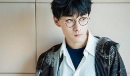 男主吃瓜系统娱乐圈小说,男主在娱乐圈的逆袭之路