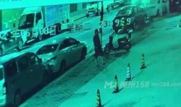网友爆料摩托车事件视频,摩托车失控引发事故，现场画面令人揪心