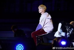 鹿晗演唱会的爆料视频播放,精彩瞬间与幕后花絮大曝光