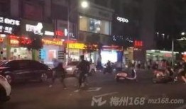 网友爆料摩托车事件视频,摩托车失控引发事故，现场画面令人揪心