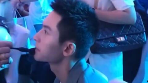 娱乐吃瓜女星敬酒